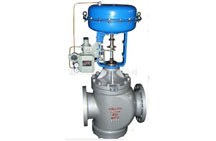 Pneumatic diaphragm control valve with double seat